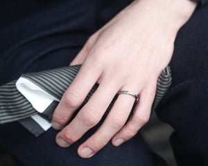 Image of 18ct white gold 3mm 'Barleycorn' ring