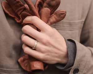 Image of 9ct gold, 5mm, flat court, horn textured ring