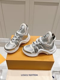 Image 4 of ON RIP RUNNERS