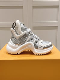 Image 1 of ON RIP RUNNERS