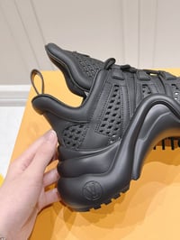 Image 15 of ON RIP RUNNERS