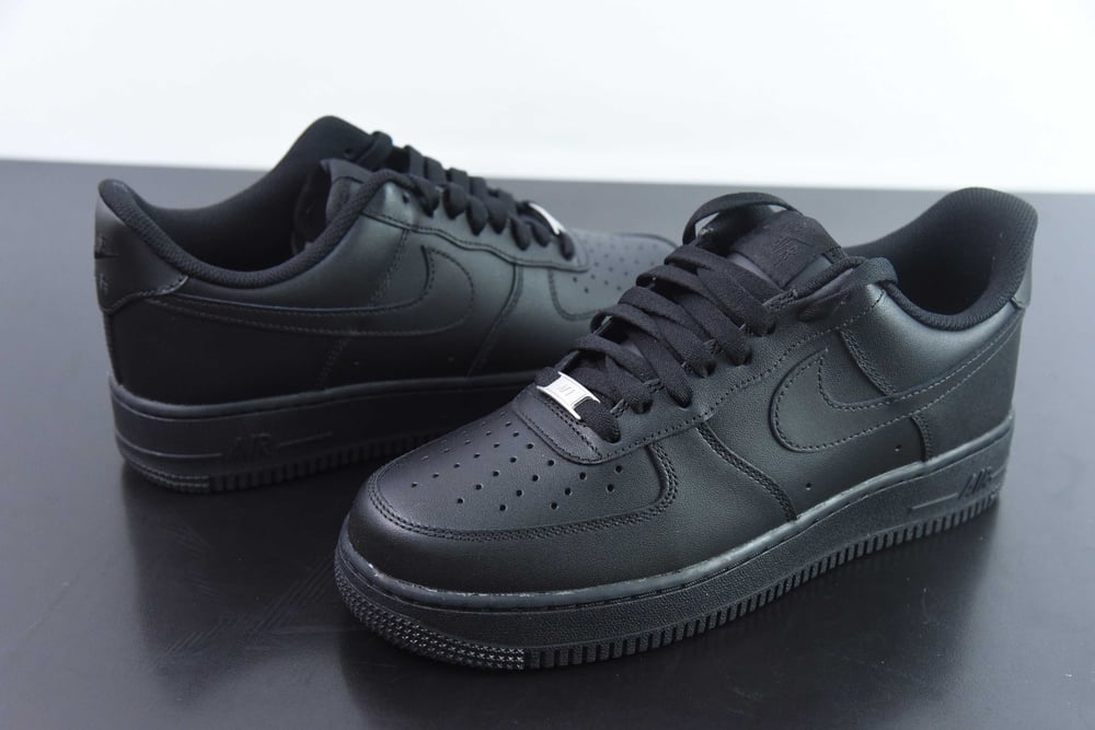 Image of Nike Airforce 1 Black