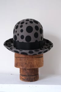 Image 1 of Chicken George Hat Fur Felt - Spotty black 