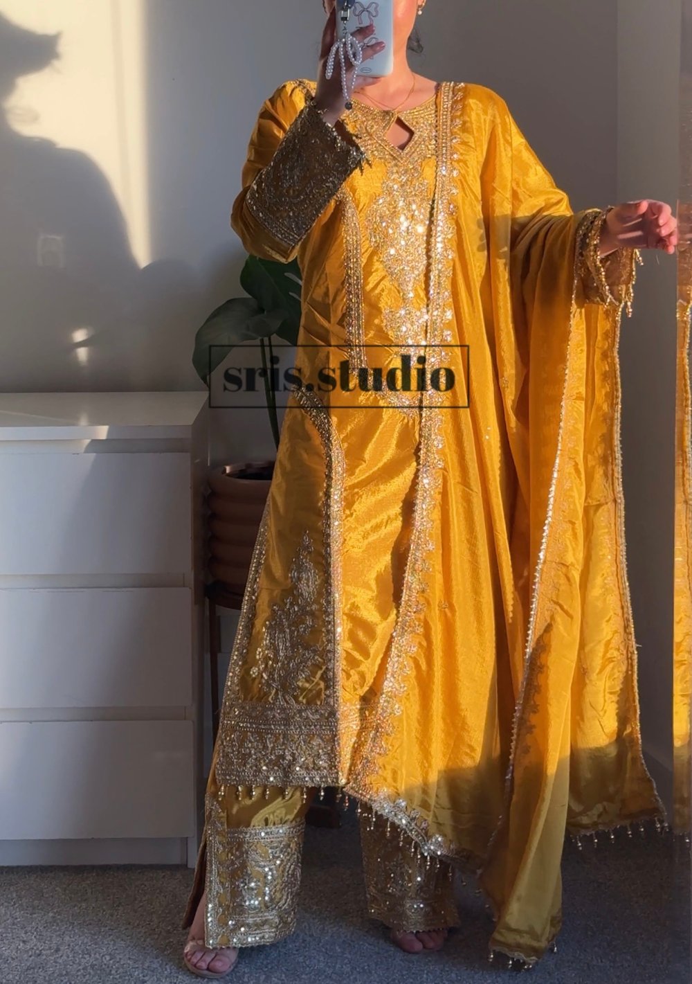Image of Golden three piece set 