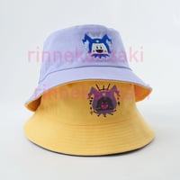 Image 2 of Heeho Reversible Bucket Hat