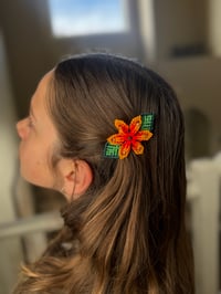Image 8 of Florcita hair clip 