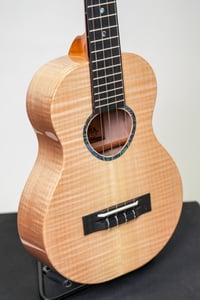 Image 3 of  Shop Order KoAloha KTMR-00 Curly Maple Rosette Tenor Gloss