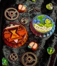 Homestuck bottle caps - Vintage brew & Ectoslime lime soda