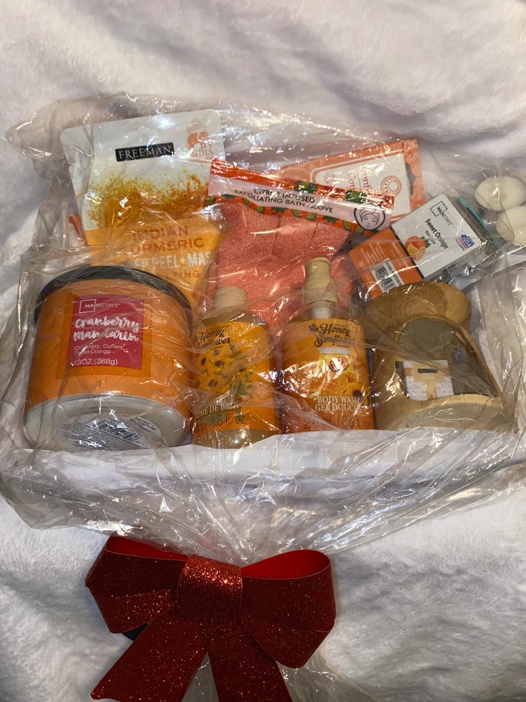 Image of Everything Colored in Orange Aromatherapy Basket 