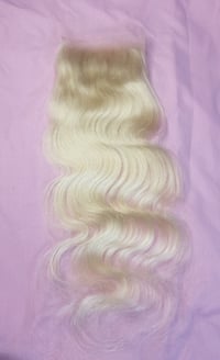 Image 2 of 613 *Blonde * 5x5 HD Bodywave Closure 