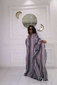 Image 2 of Almas