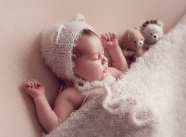 Newborn - Premium (Posed + Swaddled)