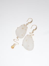 Image 4 of Crystal Pebbles, Dripping Gold