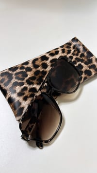 Image 12 of LÉO GLASSES CASE 