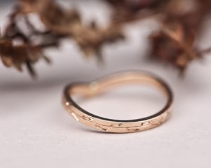 Image of 18ct Rose Gold 2mm Pressed flower wishbone ring