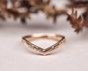 Image of 18ct Rose Gold 2mm Pressed flower wishbone ring