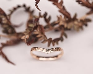 Image of 18ct Rose Gold 2mm Pressed flower wishbone ring