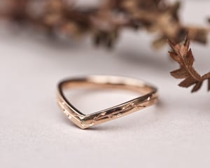 Image of 18ct Rose Gold 2mm Pressed flower wishbone ring