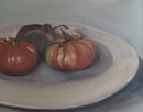 Image 2 of Tomates anciennes sur une assiette