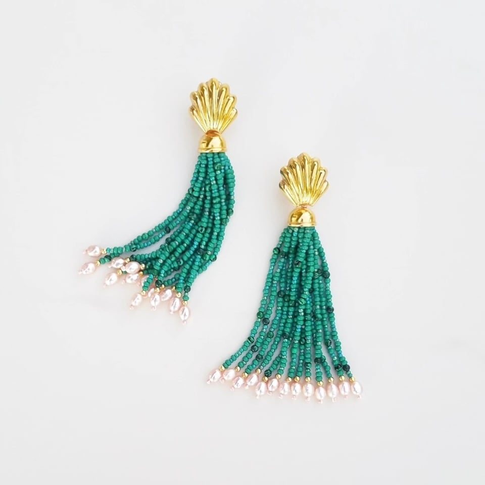 Vintage Gold Shell & Green Tassel with Pearls