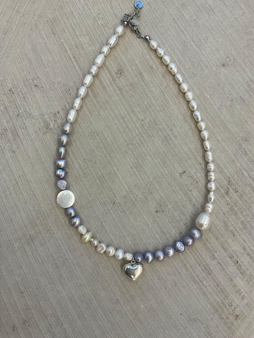 Sweet water pearls necklace 12.02