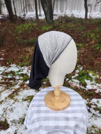 Image 2 of Linen Stretchy Wrap in Heather Grey & Black
