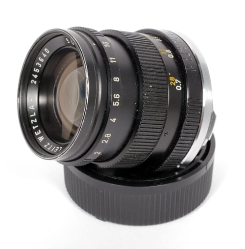 Image of Leica Summicron M 50mm F2 lens with shade and caps #4552