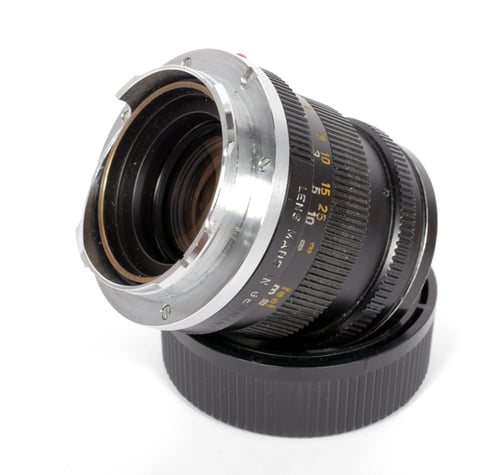 Image of Leica Summicron M 50mm F2 lens with shade and caps #4552