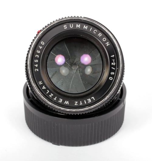 Image of Leica Summicron M 50mm F2 lens with shade and caps #4552