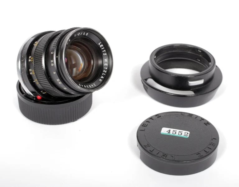 Image of Leica Summicron M 50mm F2 lens with shade and caps #4552