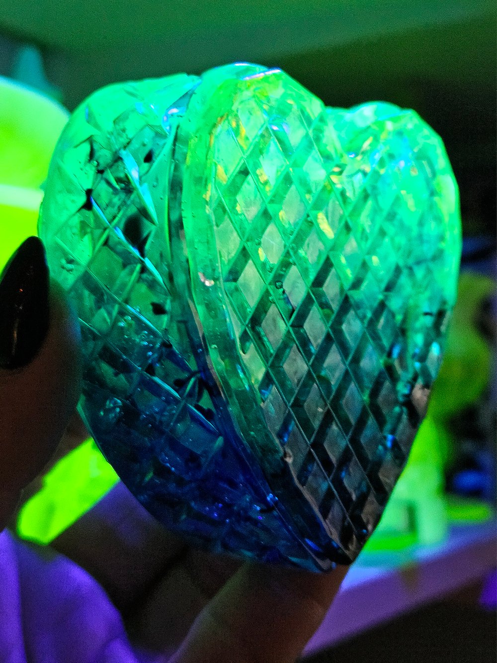 Image of Neon Green/ Turquoise Ombre Heart Box