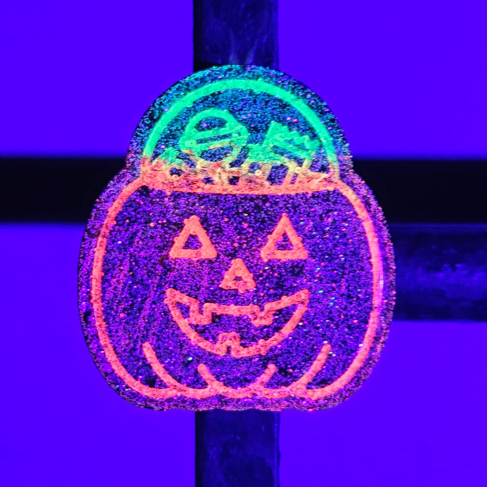 Image of Trick or Treat Pail Magnets: Style 8
