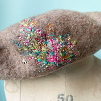 Image 3 of Beret - wool - hand embroidered - brown