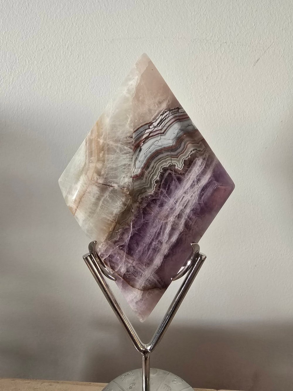 Image of Amethyst Agate Rhombus 166g