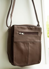 Image 2 of Travel leather bag (CLEARANCE)