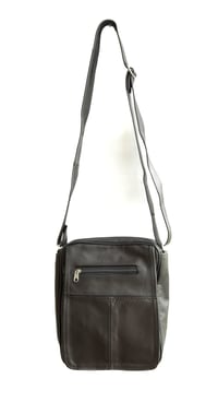 Image 7 of Travel leather bag (CLEARANCE)
