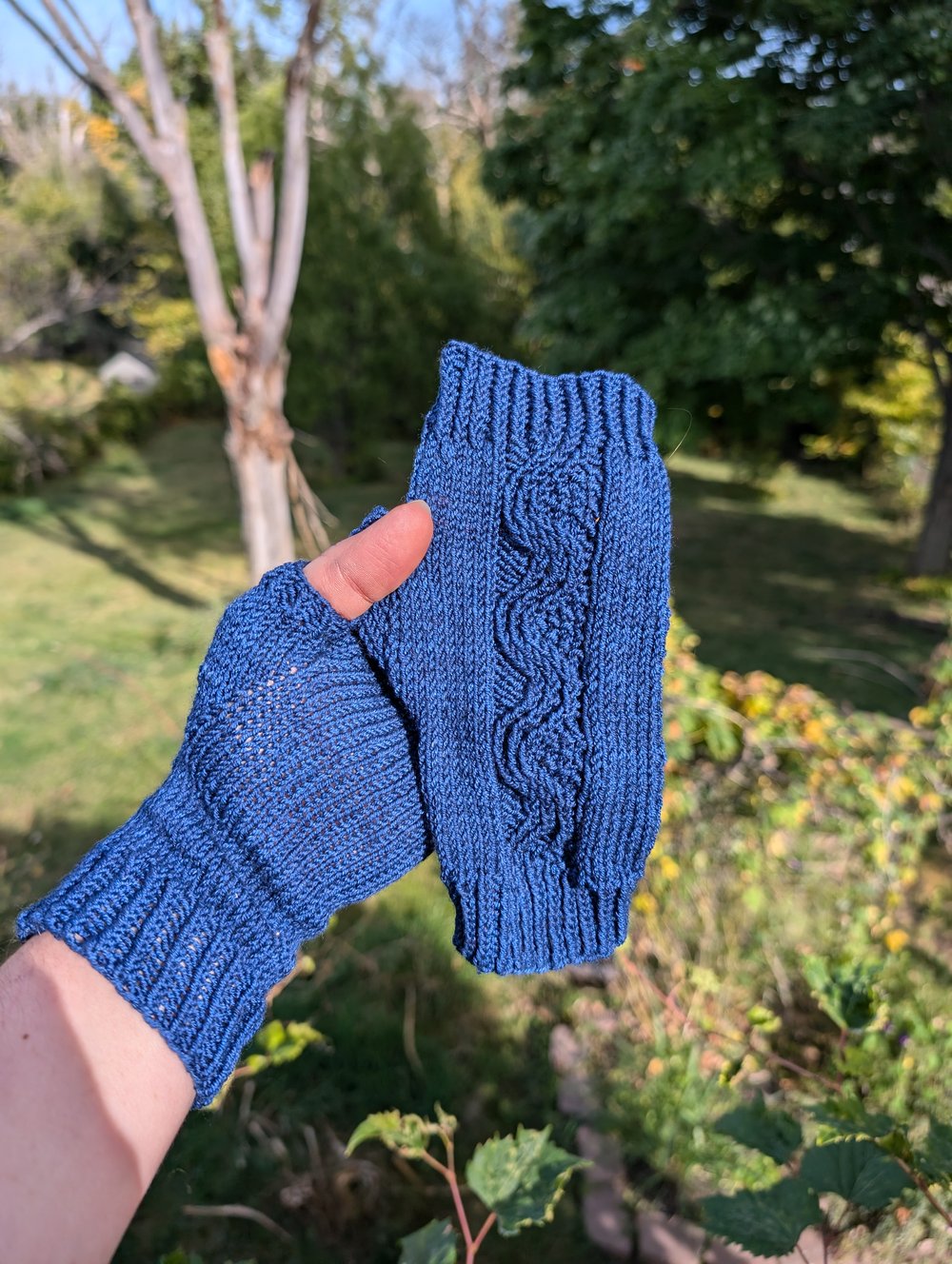 Blue Wave Wristwarmers