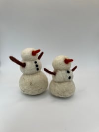 Minimalist Snowfolk