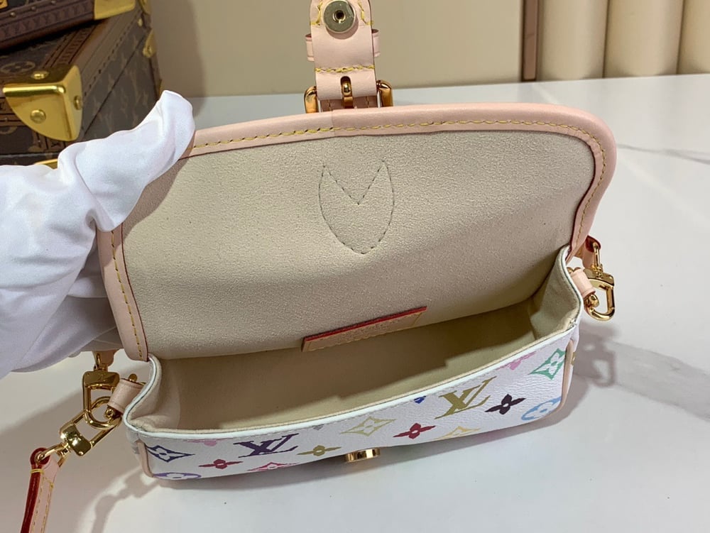 LV x Murakamí Collection