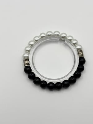 Image of Half and Half White & Black Beads Bracelet