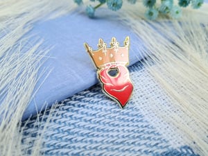 Image of BBC Merlin Crown & Scarf Enamel Pin