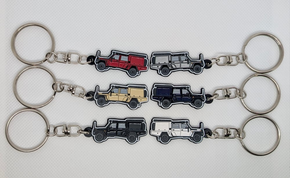 Image of AdventuRing Keychains 79 Series Landcruiser Dual Cab Keyring