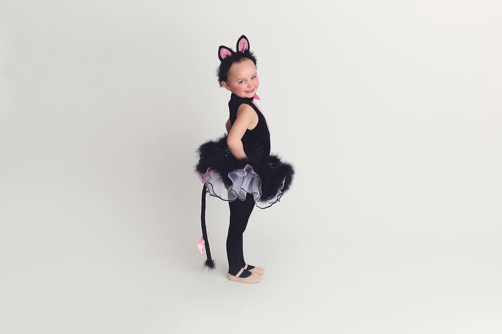 Image of May Dance Minis May