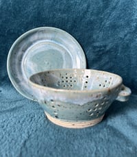 Image 1 of Petite passoire et sa soucoupe