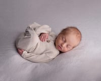 Newborn Session 2025 Special  $400 |  ($150 Savings)