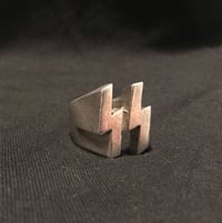 Image 3 of SUPPORTER BOLTS RING