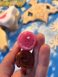 Image 3 of Sykik Bear Friends Beeswax Candle Set (2)