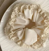 Scrunchies With Lace Edge Creme