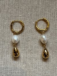 Image 1 of Stainless Steel Pearl Drop Earring 