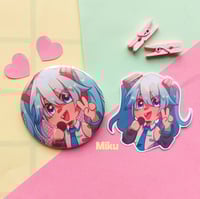 Image 3 of Vocaloid buttonspins & stickers